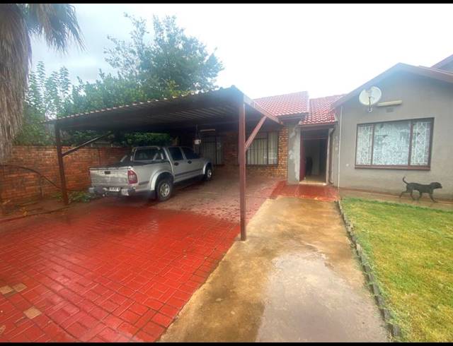 4 BEDROOM HOUSE FOR SALE IN MINERALIA